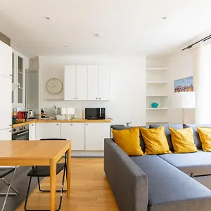 Luxurious 1 Bedroom Republique Vinaigriers Free Netflix Apartment Paris