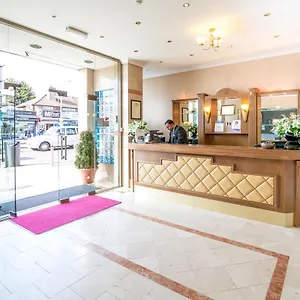 Hostel St Georgio, Ilford